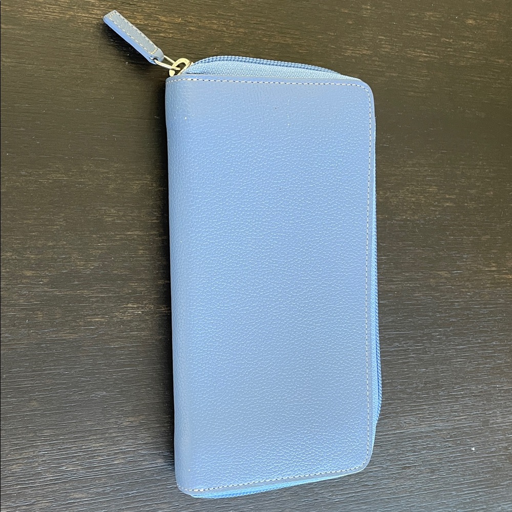 Levenge Blue Zip Wallet - Picture 4 of 4